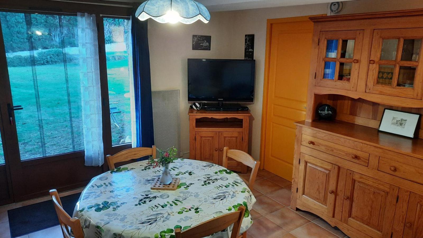 La Petite Maison Dans La Prairie Cassaignes 외부 사진
